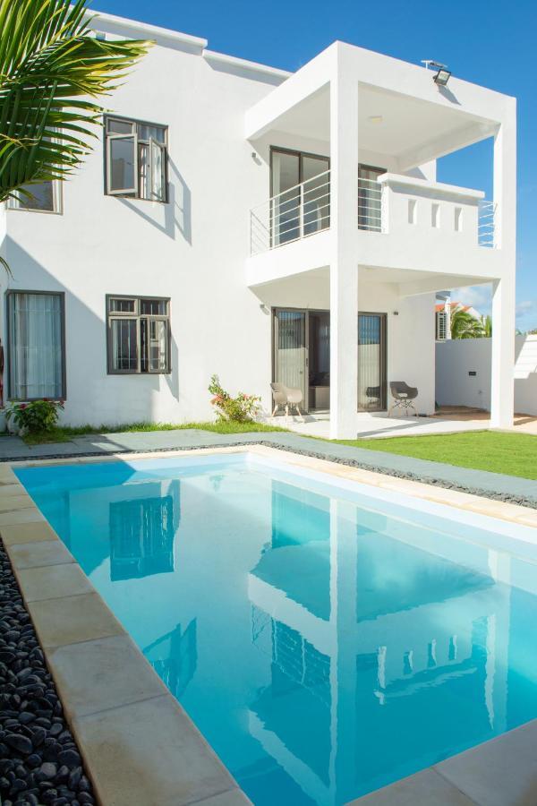 Villa La Tourelle Riviere Noire Luaran gambar